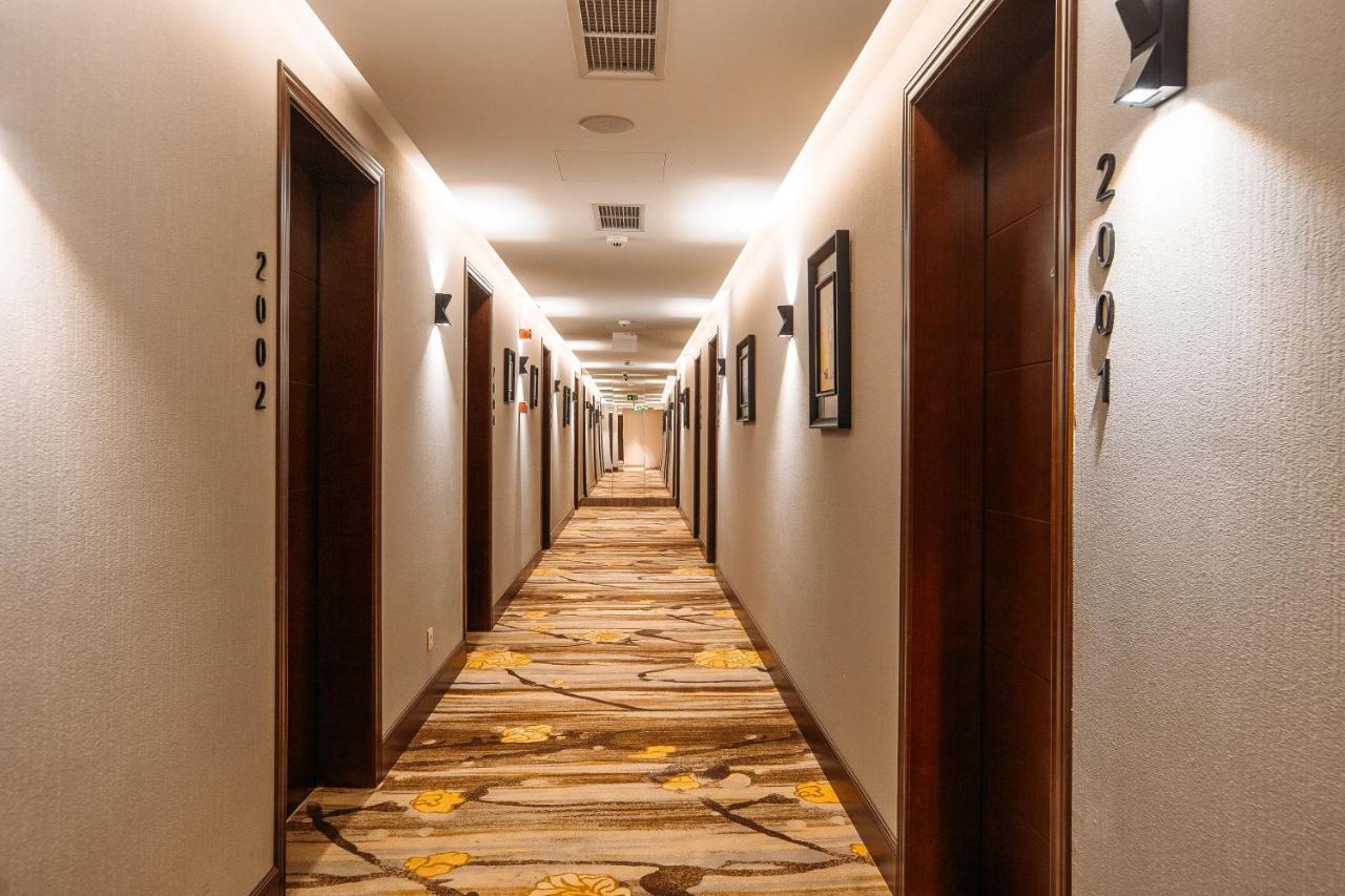 Horizont Hotel Tbilisi Eksteriør billede